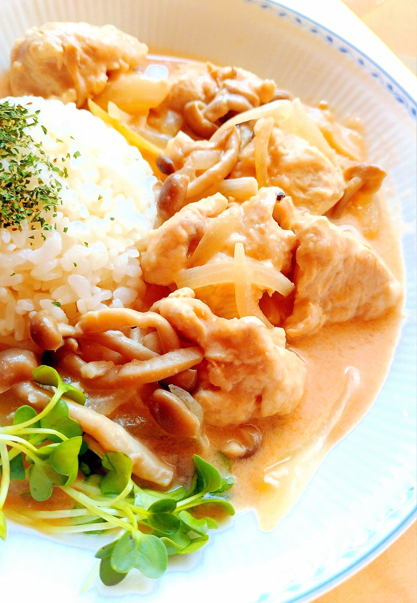 鶏むねでヘルシー簡単♬ストロガノフ♬