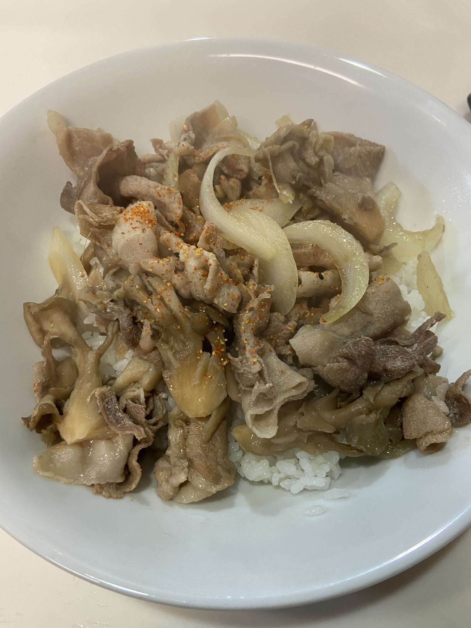 豚肉と舞茸の生姜焼き丼