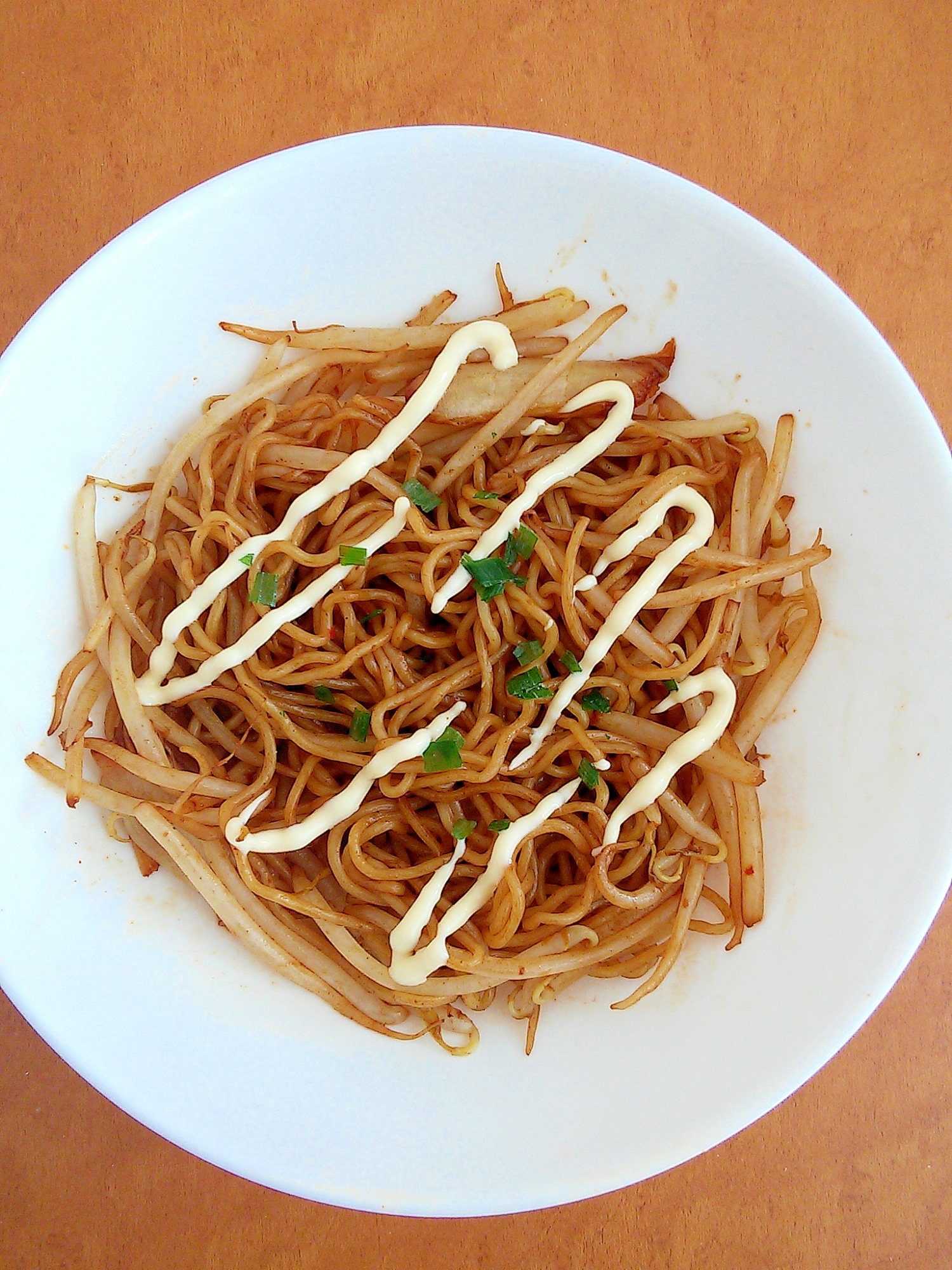 マヨネーズでこくうま★もやしキムチ焼きそば