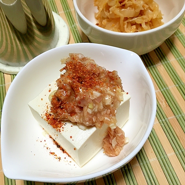 鶏照り焼き缶がおおくりする肉食さんへのやっこさん