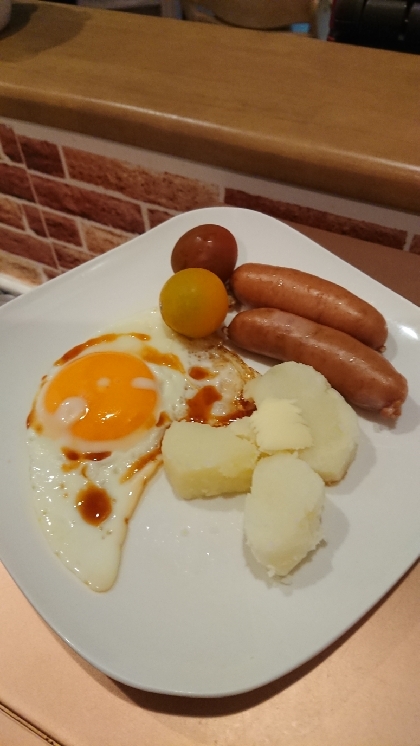 目玉焼きとウィンナー