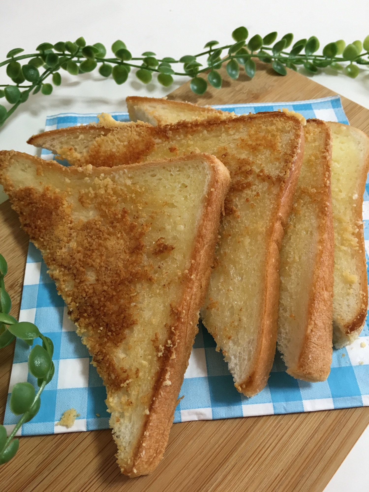 たった3分！簡単カリカリチーズトースト♡シズラー風