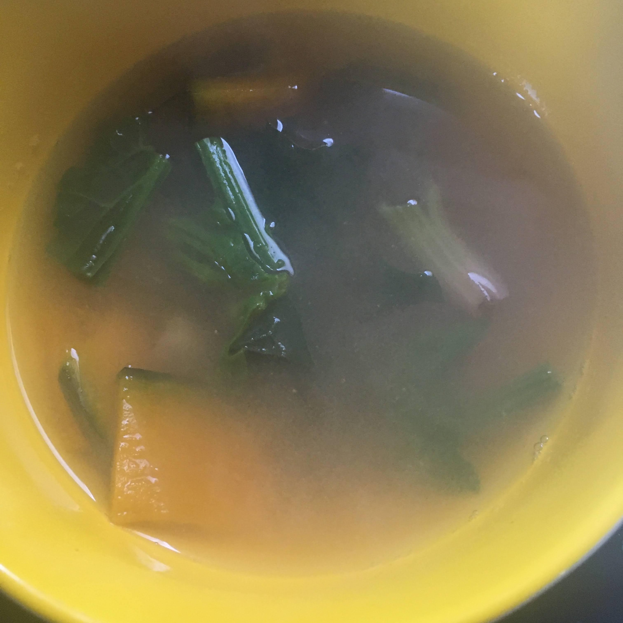 ほうれん草、かぼちゃの味噌汁