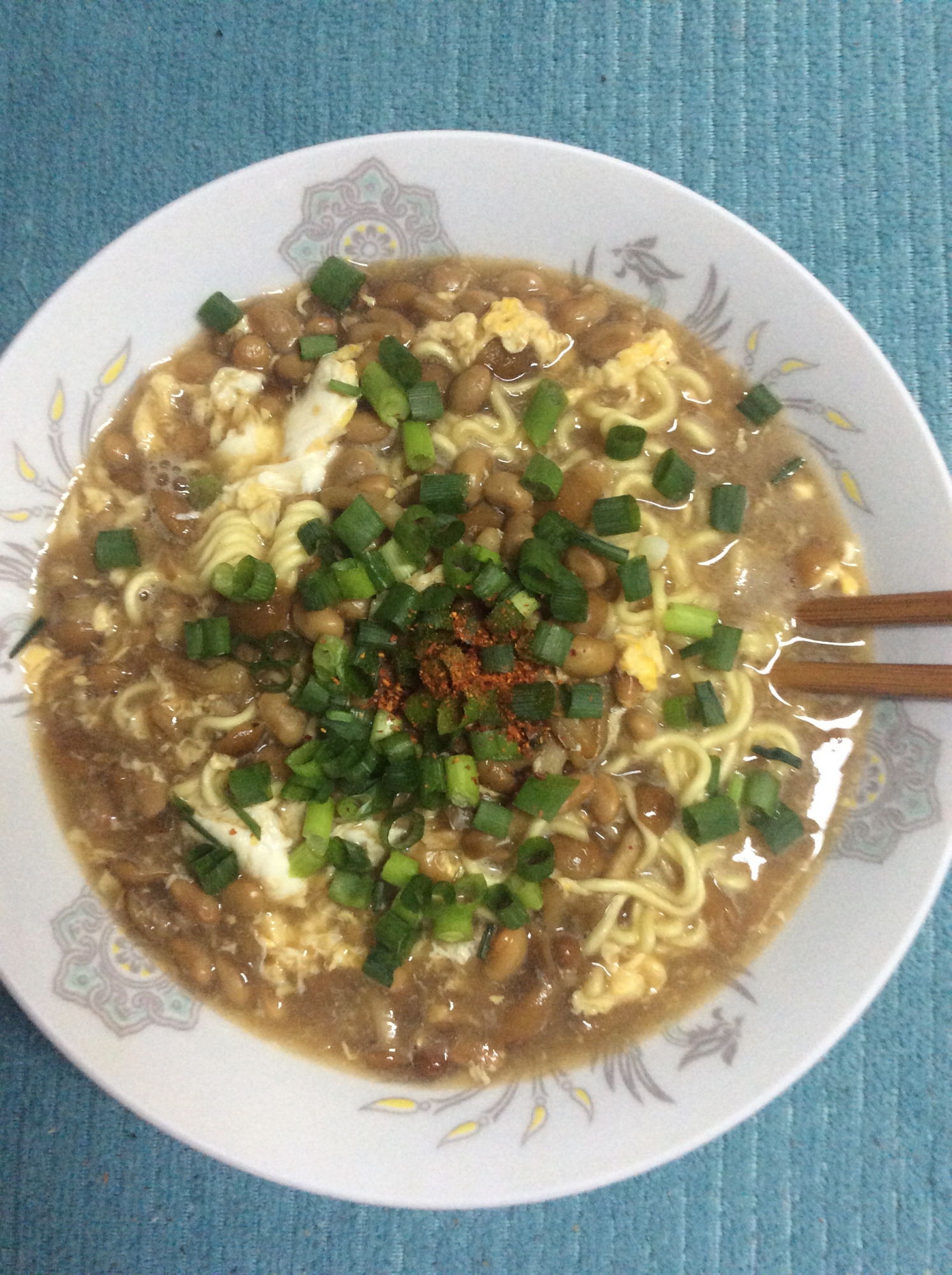 なめこと納豆で♪卵とじラーメン