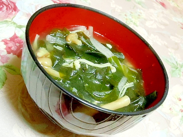 薫りよく❤大根と茸とワカメの塩麹大蒜スープ❤