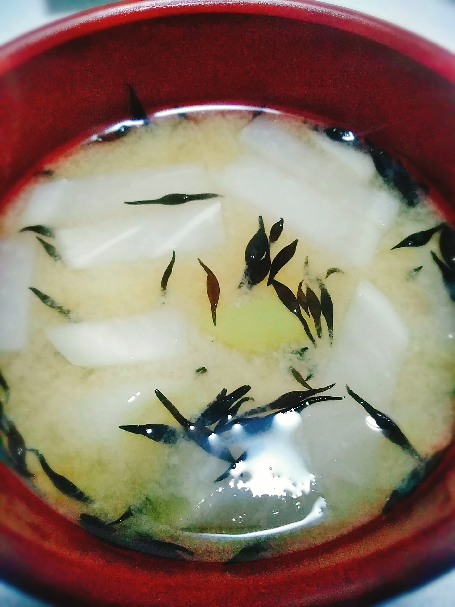 カブ芽ひじきの味噌汁