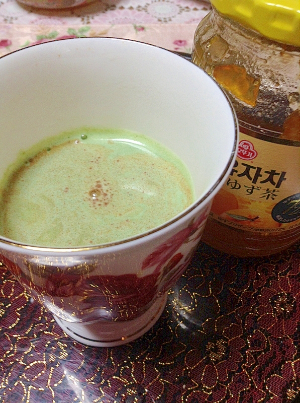 柚子茶で♪シナモン香る☆青汁ミルク