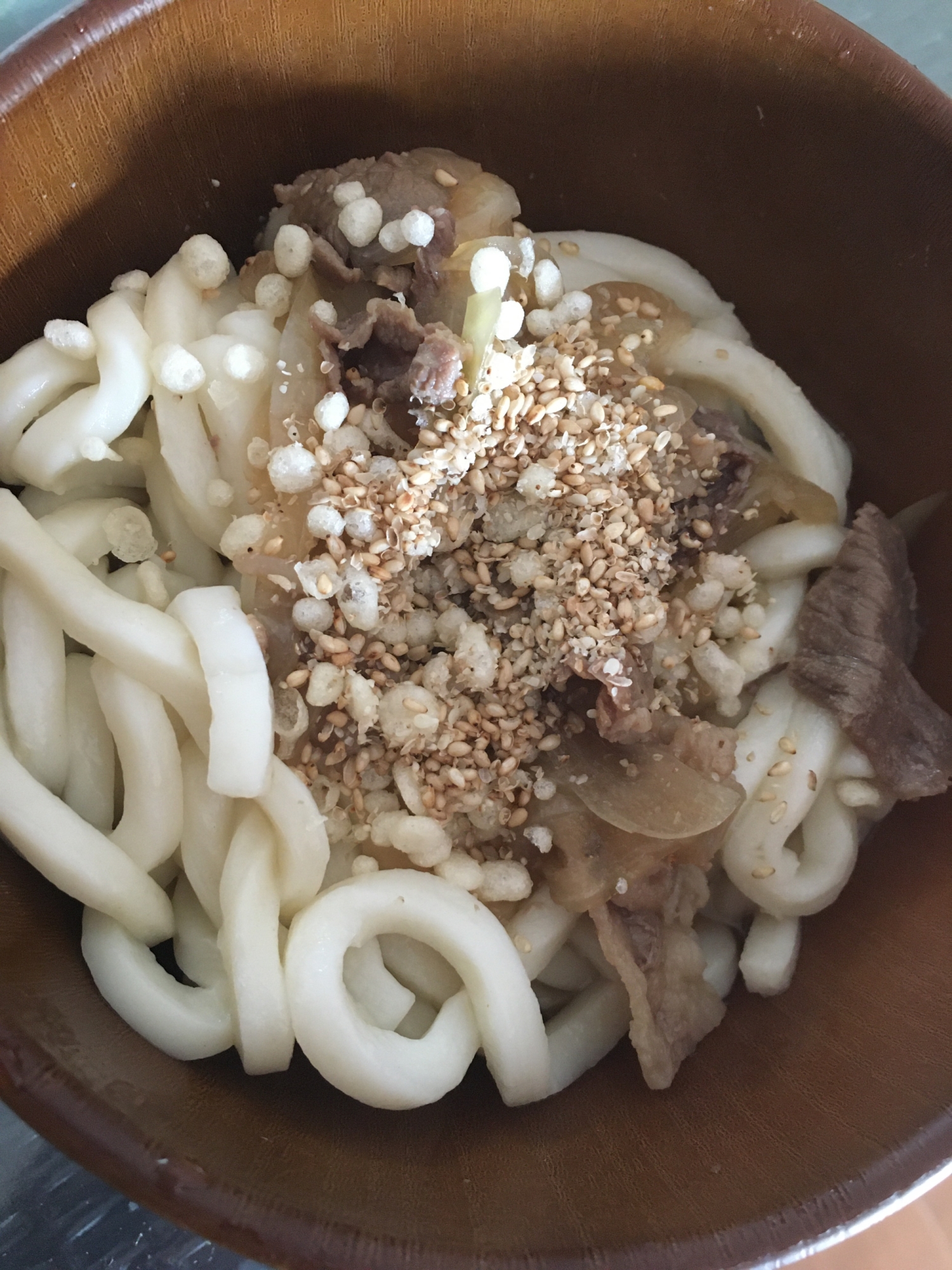 残り物の牛丼で！天かす肉うどん