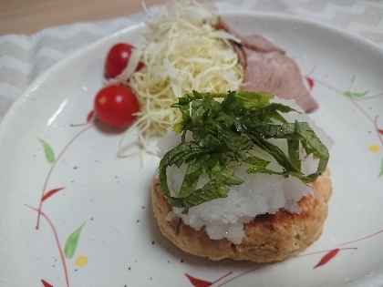 豚ミンチ、玉ねぎ多めで作ってみました！ヘルシーだけど食べごたえもあり、とても美味しくできました(^^)