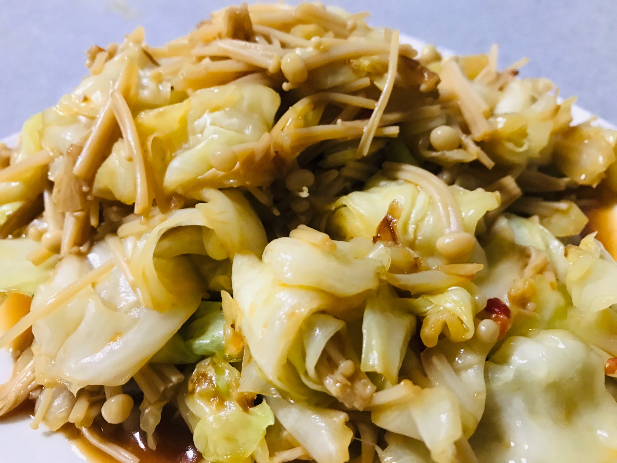 簡単副菜 えのきとキャベツのピリ辛炒め レシピ 作り方 By あざらしパパ 楽天レシピ 簡単副菜 えのきとキャベツのピリ辛炒め レシピ 作り方 By あざらしパパ 楽天レシピ