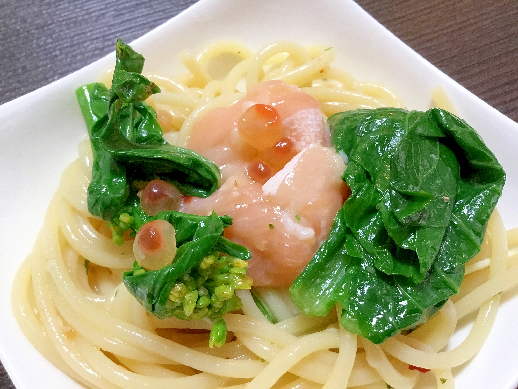 サーモン塩辛と菜の花のパスタ