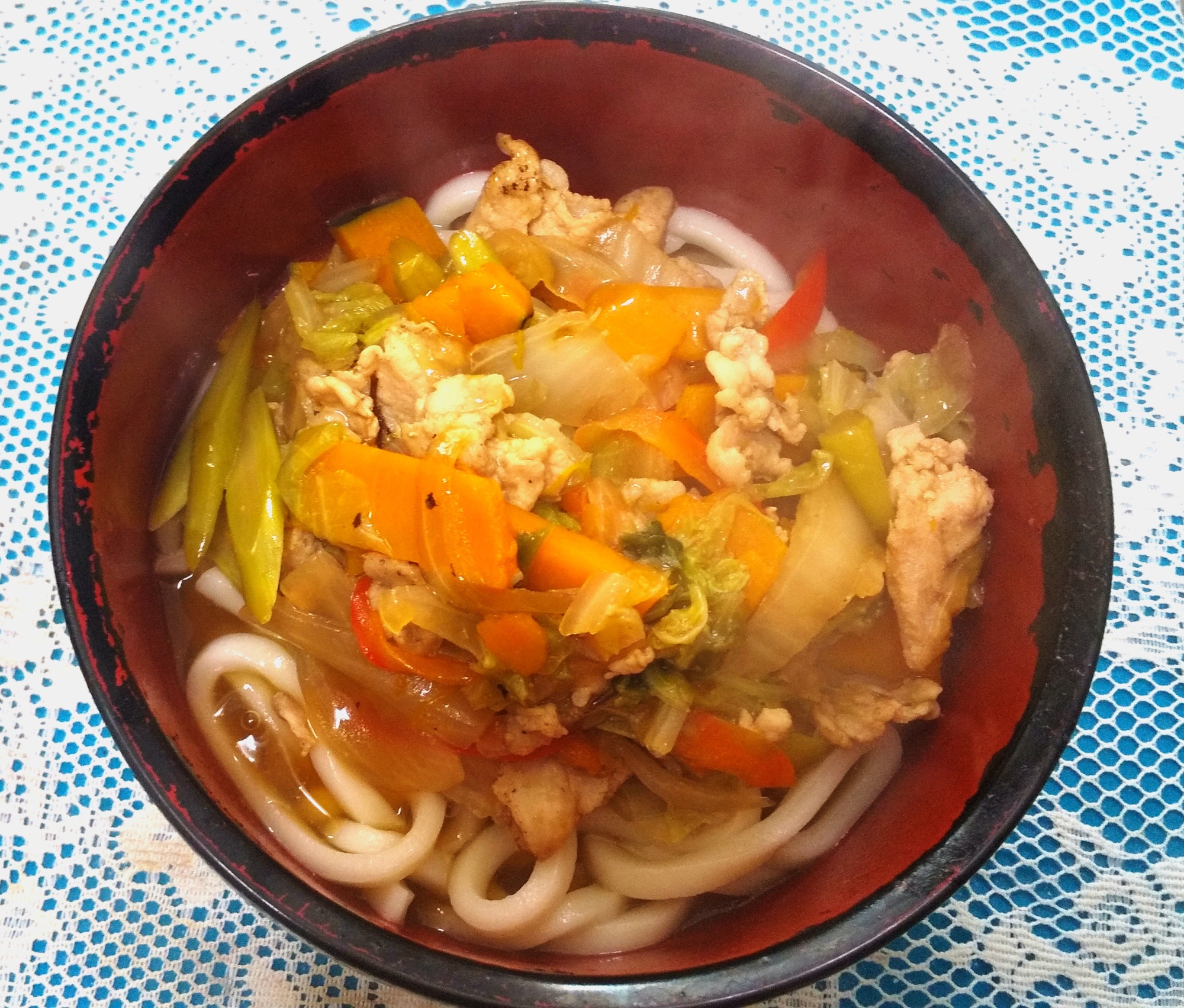 たっぷり野菜のあんかけうどん