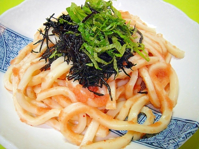 大葉を乗せて♡明太子ひじきうどん