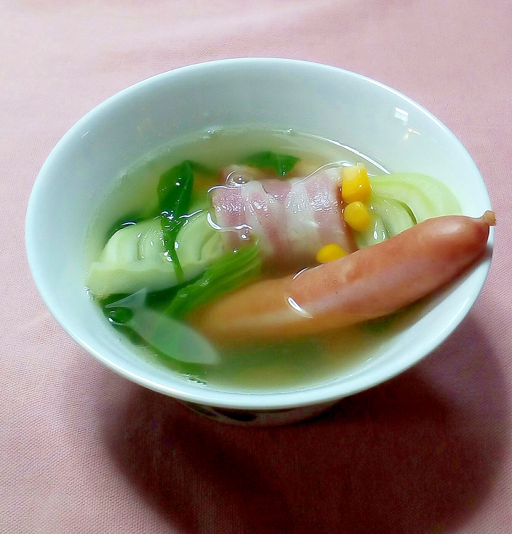 チンゲンサイのベーコン巻き巻きスープ