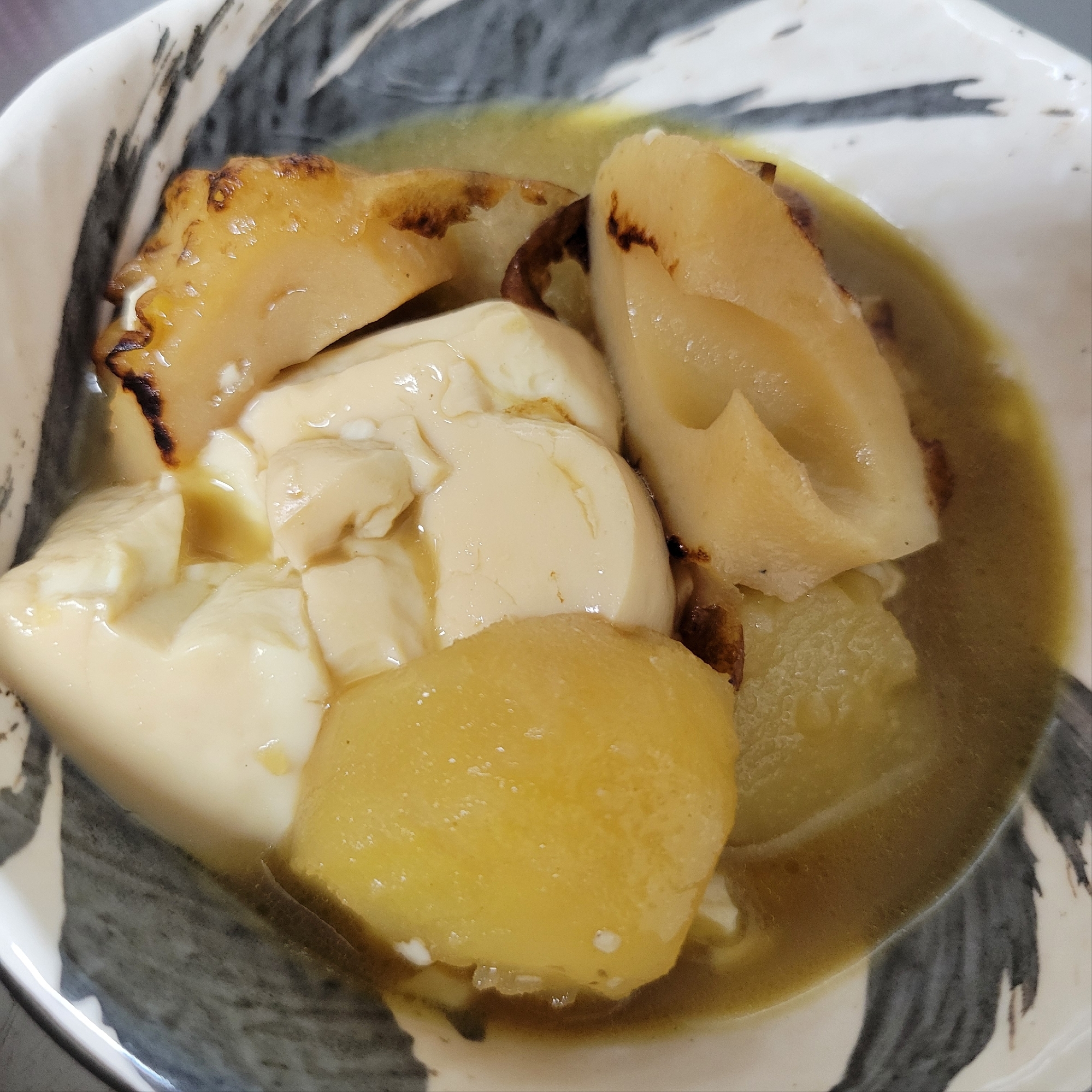 豆腐&じゃがいも&ちくわのめんつゆ炒め煮♪