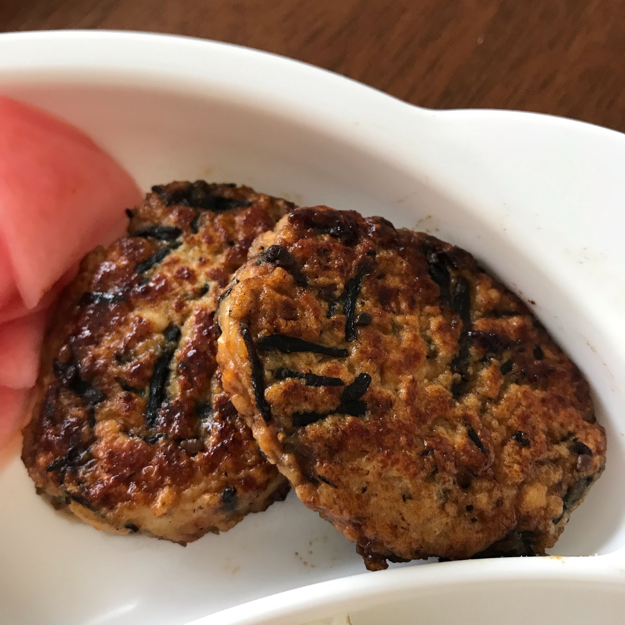 鷄ひき肉とひじきの豆腐バーグ