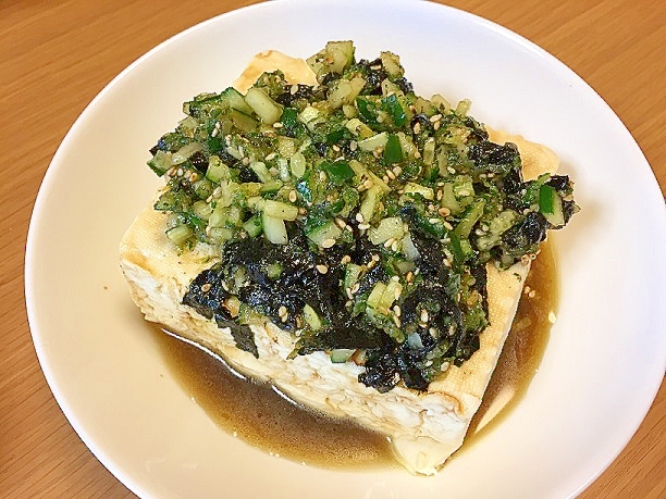 きゅうりおろしと韓国海苔のおつまみ冷奴 レシピ 作り方 By まいまい917 楽天レシピ
