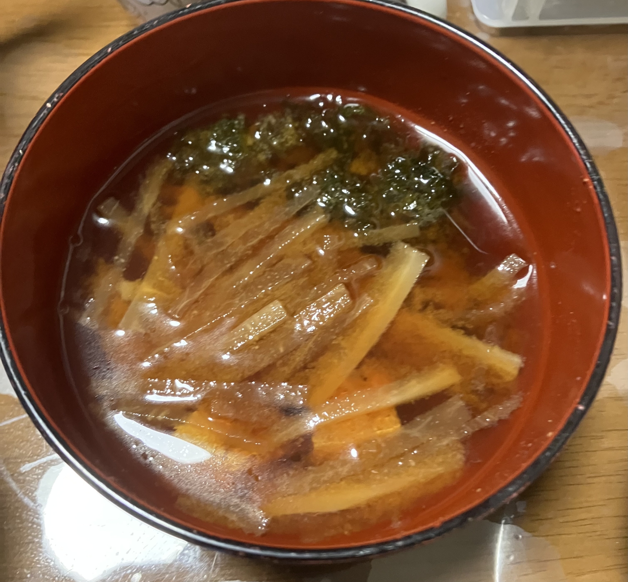 大根とごぼうのあおさ味噌汁
