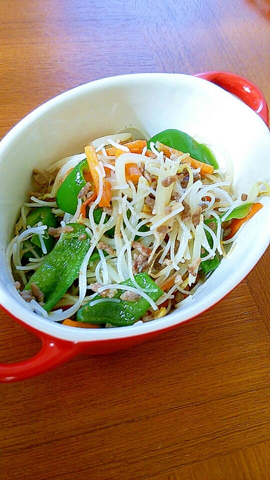 合挽き肉と彩り野菜のビーフン