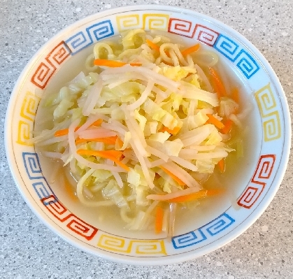 子どもと一緒に食べる★あっさり味の塩ラーメン