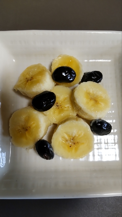 好きなフルーツと黒豆サラダ✧˖°（バナナ）✧˖°