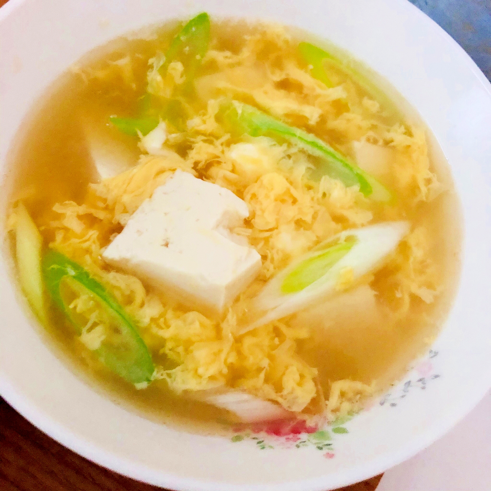 豆腐とネギと卵の和風スープ