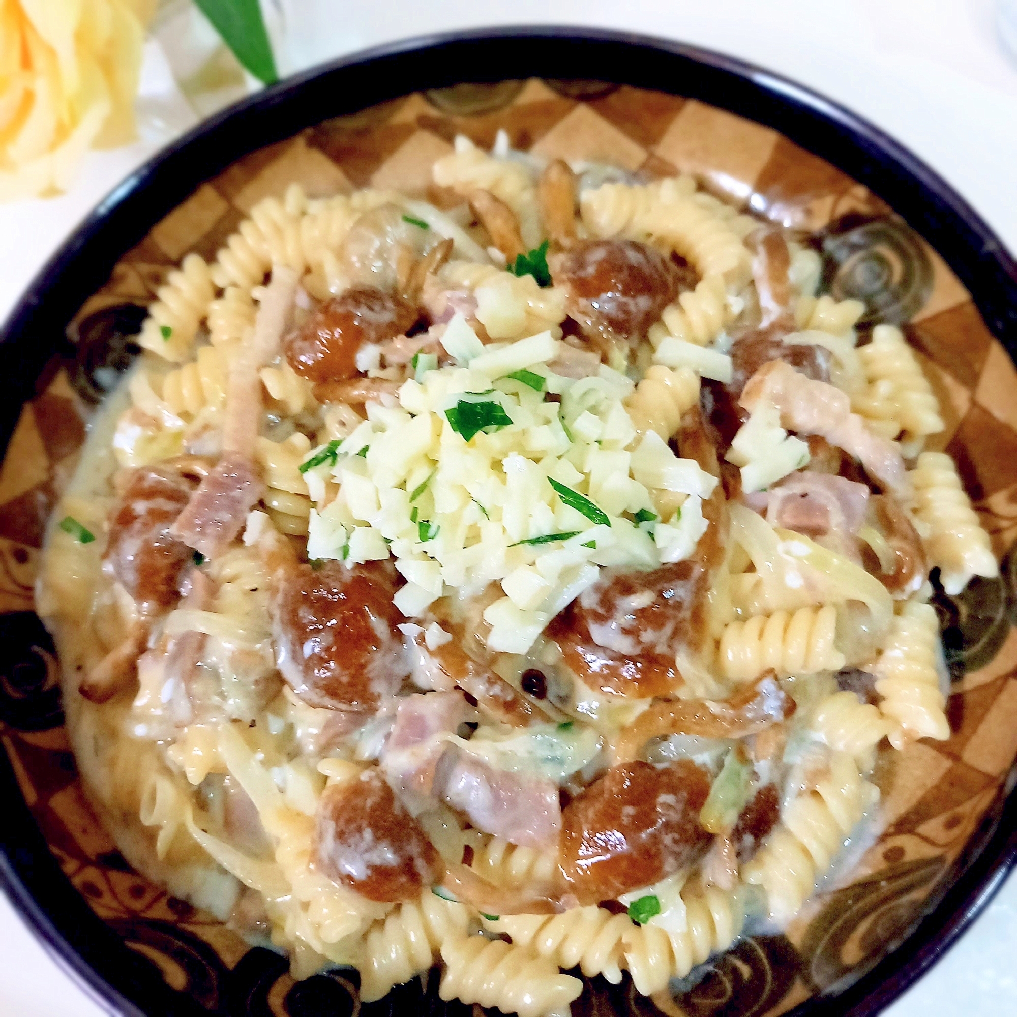 なめことベーコンの国産チーズクリームパスタꕤ୭*