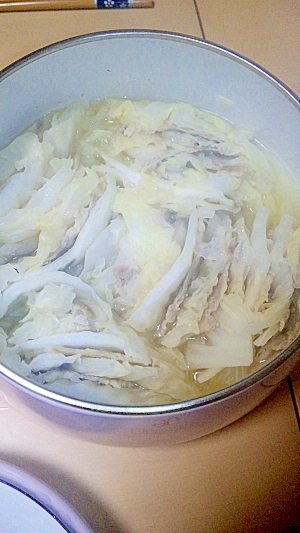 スープで美味☆白菜と豚肉の重ね煮