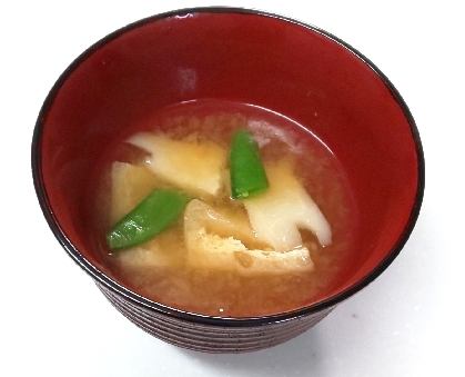林檎の木さん、こんにちは(*^^*)お昼ごはんに、竹の子のお味噌汁いただきました♡また、竹の子使えてうれしいです♪素敵なレシピいつもありがとうございます☆☆