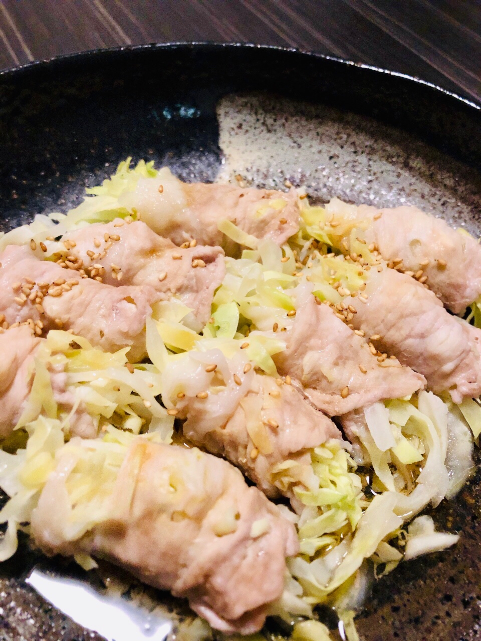 ポン酢でさっぱり☆豚肉のキャベツ巻きレンジ蒸し