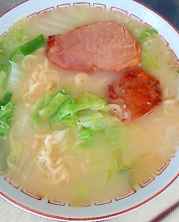 とんこつラーメン