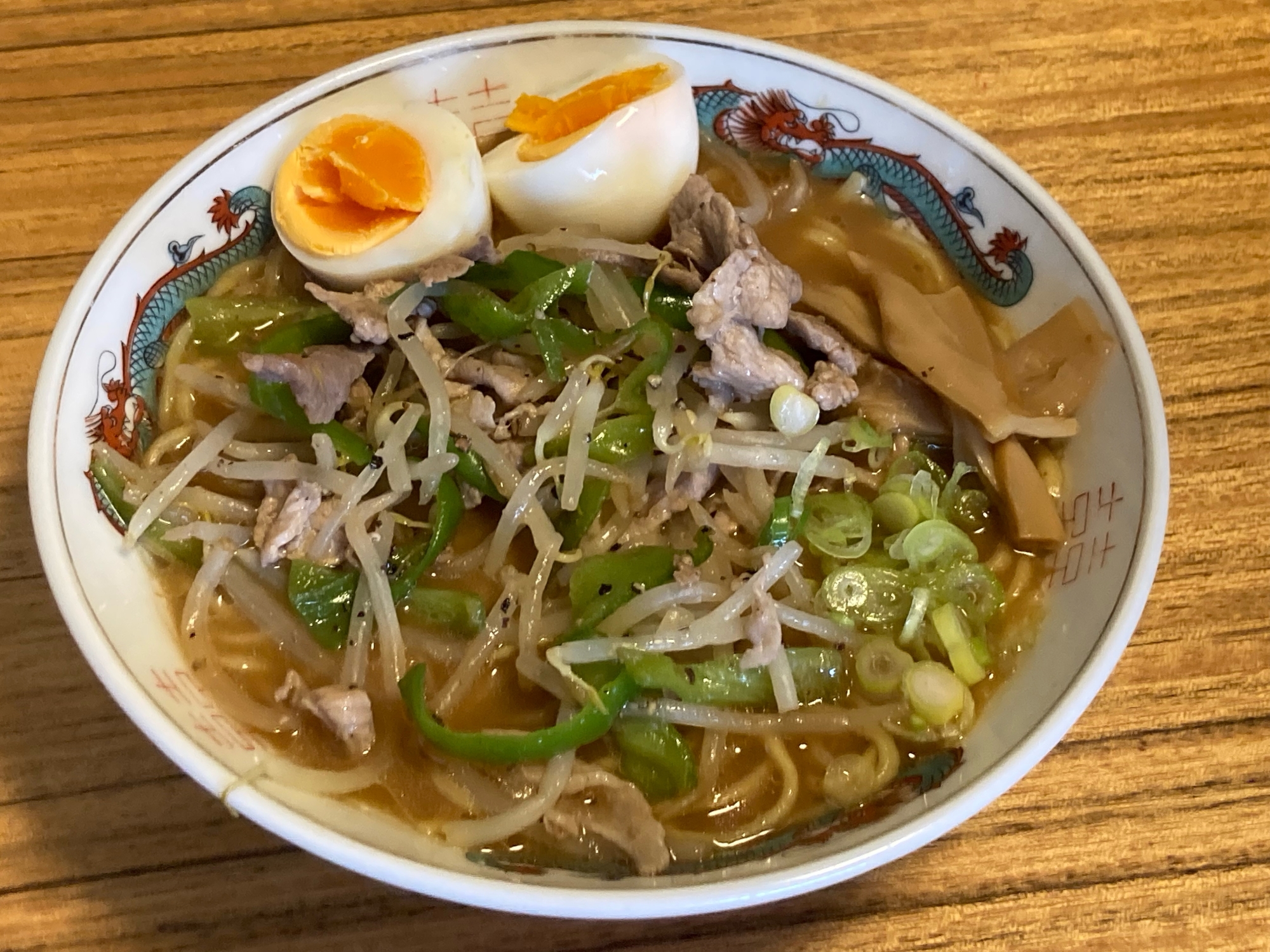 うちのおかず　豚ともやしとピーマン炒め