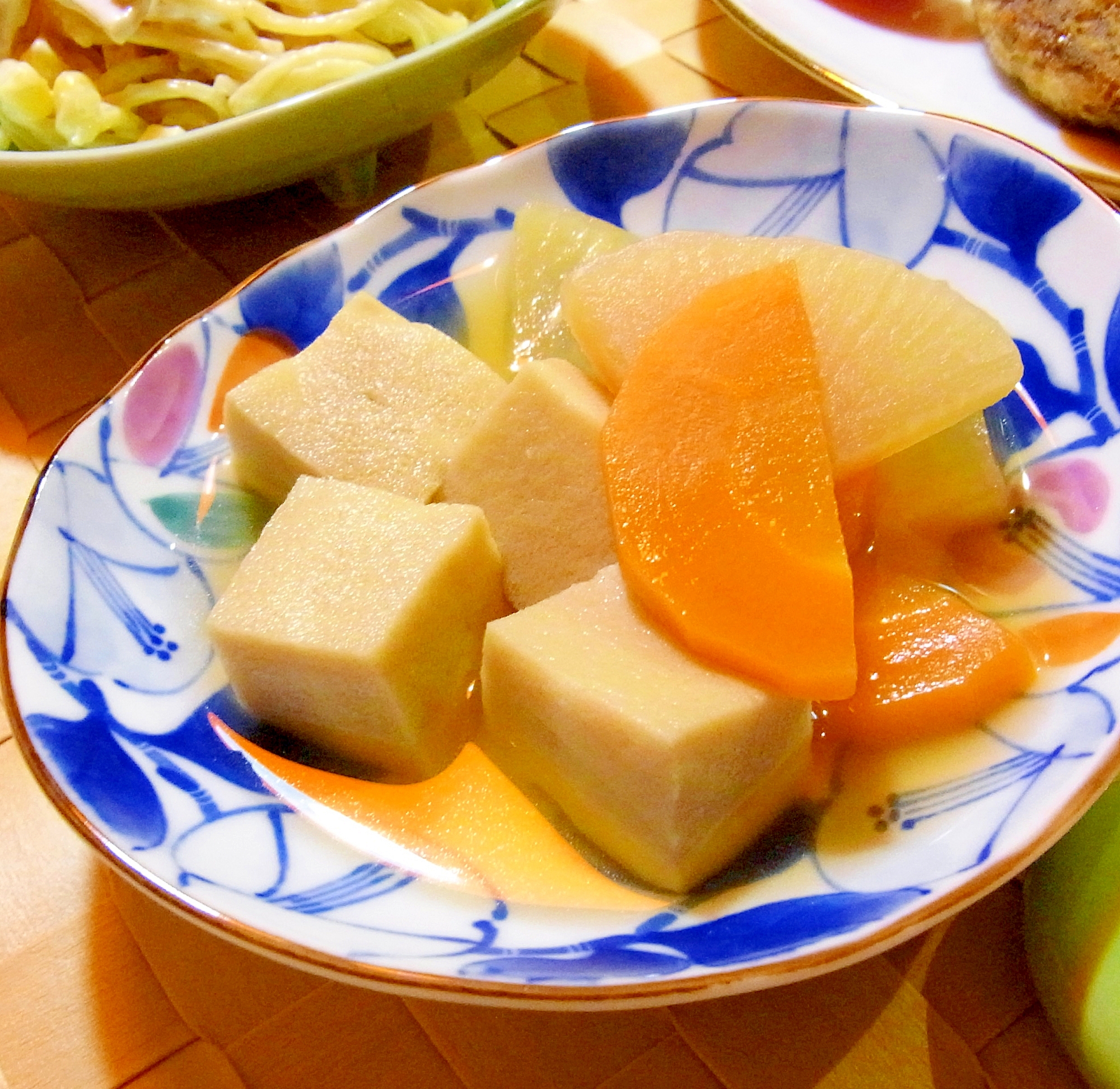 大根と人参と高野豆腐のめんつゆ煮