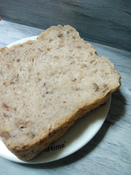 ホームベーカリーで片栗粉湯種のくるみ食パン