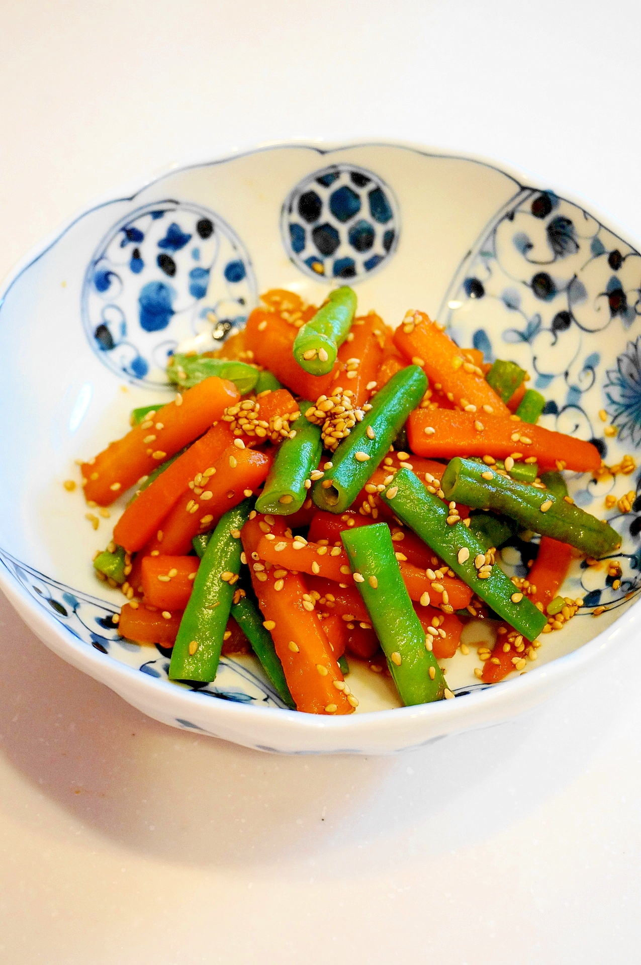 和食の副菜に是非！ニンジンとインゲンのごま和え