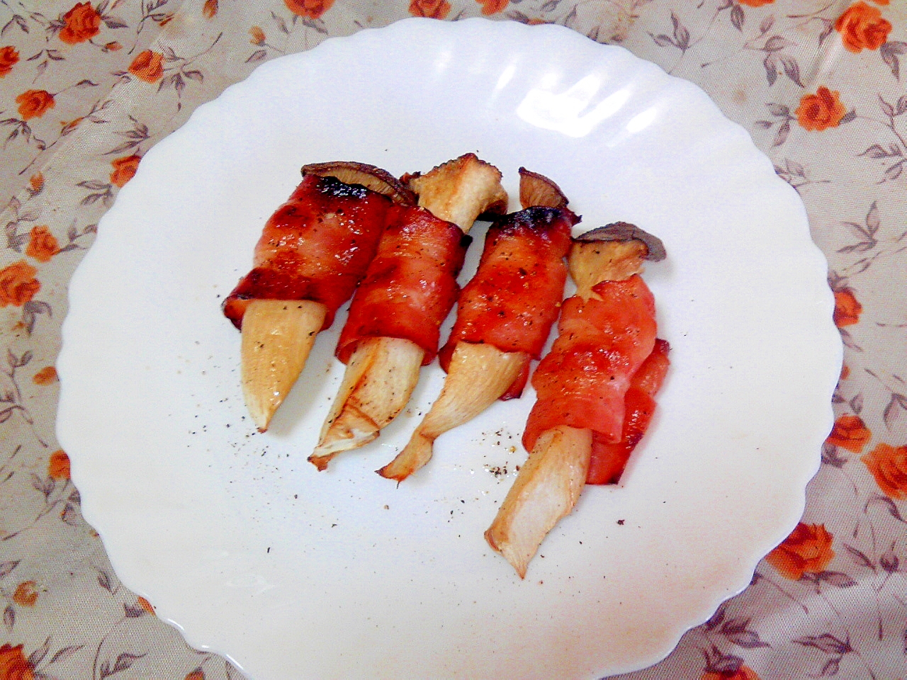 トースターdeエリンギのベーコン巻き 大蒜の香り レシピ 作り方 By Neko6084 楽天レシピ
