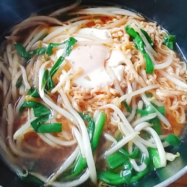 サッパリ⭐もやし　にら　卵のチキンラーメン