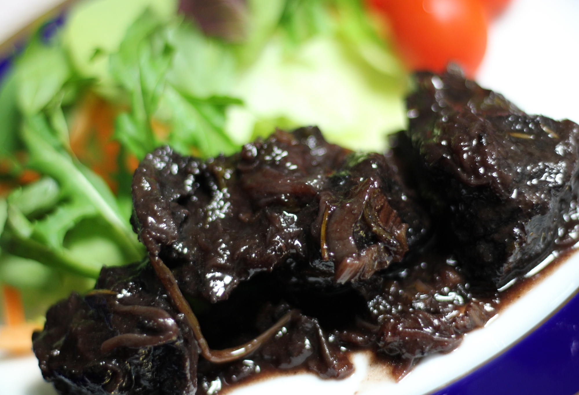 ほほ肉の赤ワイン煮