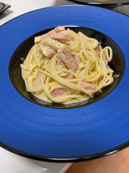 ピザ用チーズで濃厚カルボナーラ