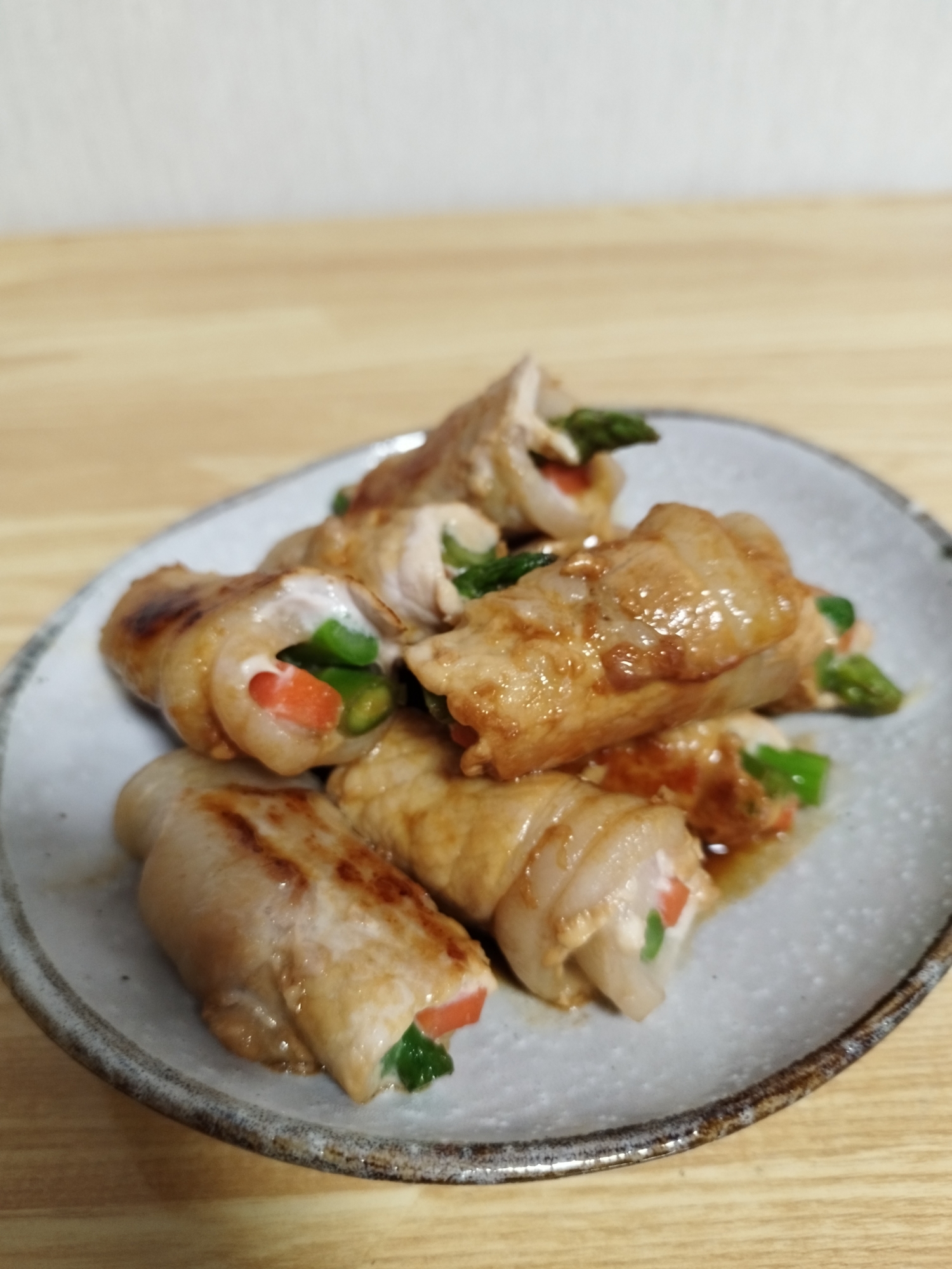 タレが絡む【アスパラの肉巻き】