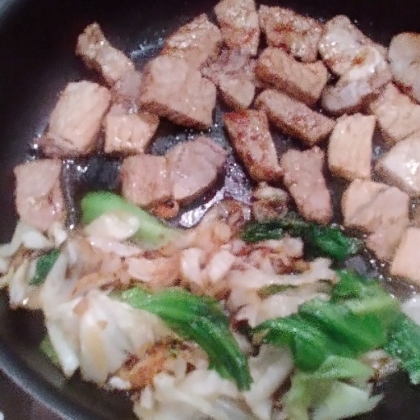 豚肉とキャベツとチンゲン菜のオイスターソース炒め