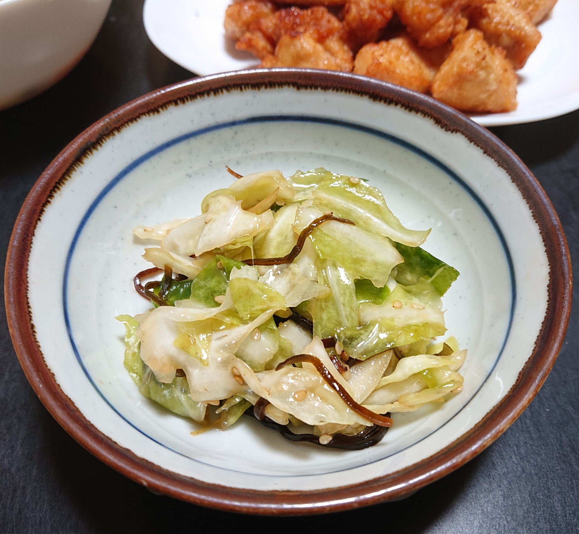 キャベツと塩昆布の簡単おつまみ