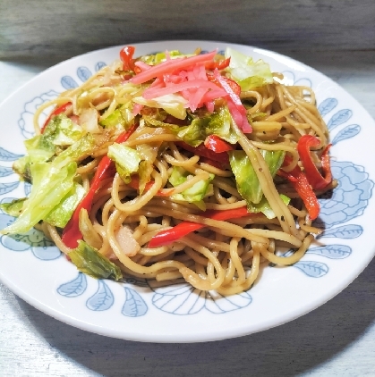 ソース焼きそば（ピーマン・玉ねぎ・キャベツ・牛肉）