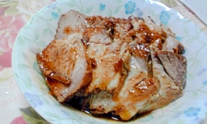 すぐに出来ちゃう焼き豚。タレも美味し～い♪