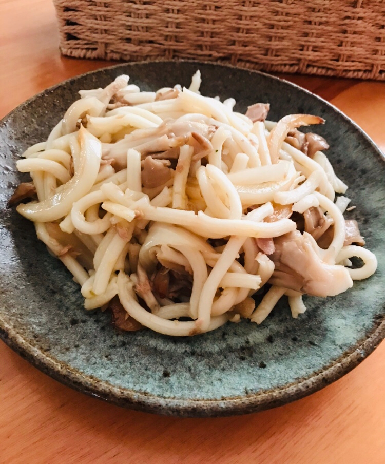 舞茸とツナの焼きうどん