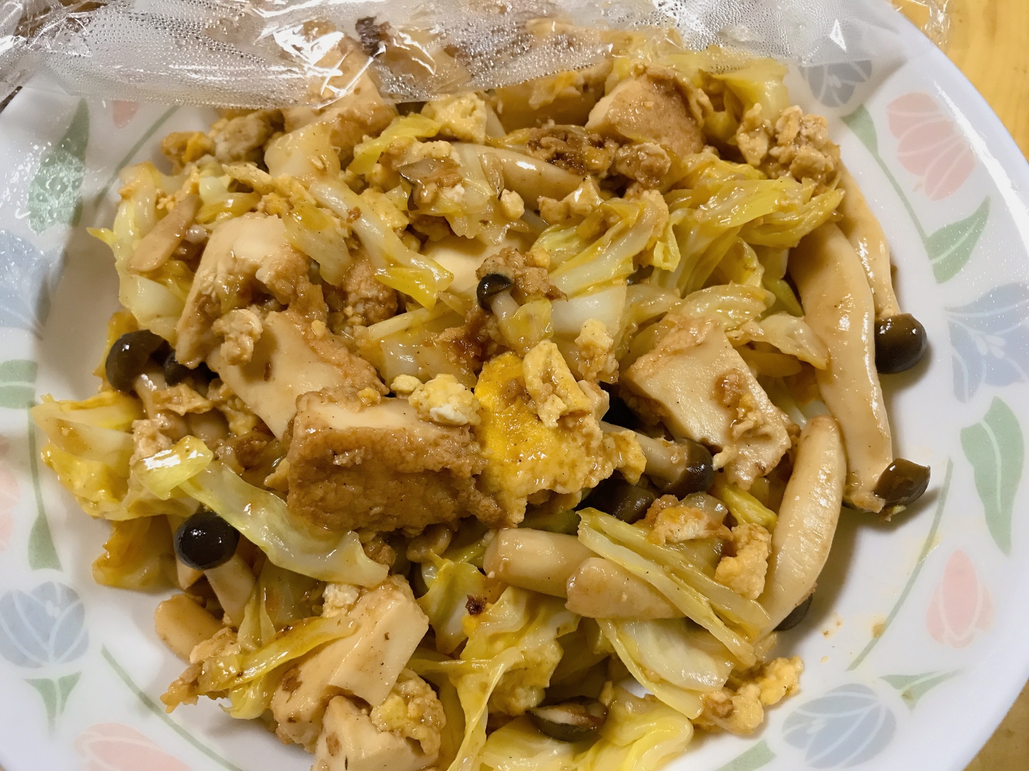 厚揚げとキャベツと卵のオイスターソース炒め✨️