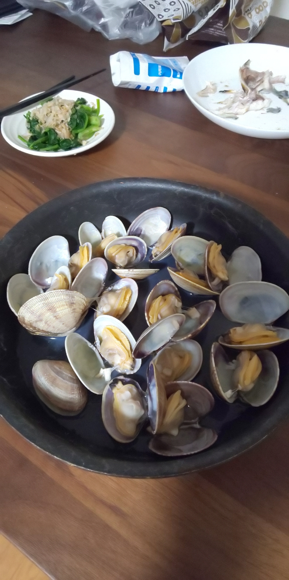 キャンプ飯 アサリの酒蒸し レシピ 作り方 By ゆるる 楽天レシピ キャンプ飯 アサリの酒蒸し レシピ 作り方 By ゆるる 楽天レシピ