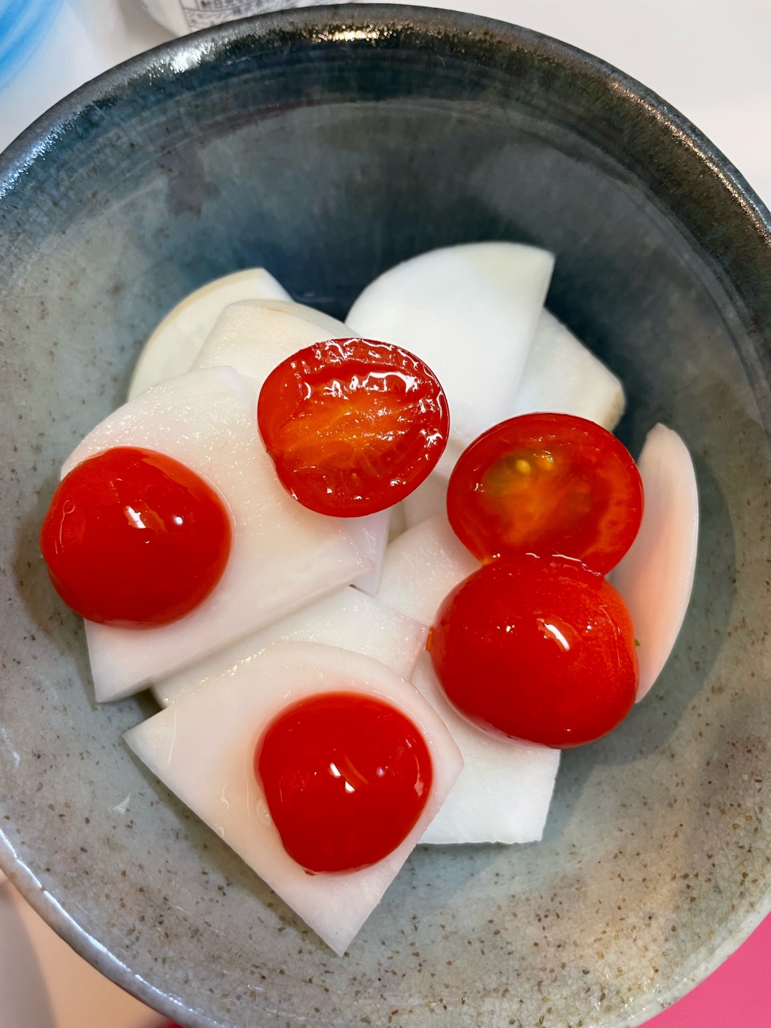 トマトとかぶの簡単マリネ