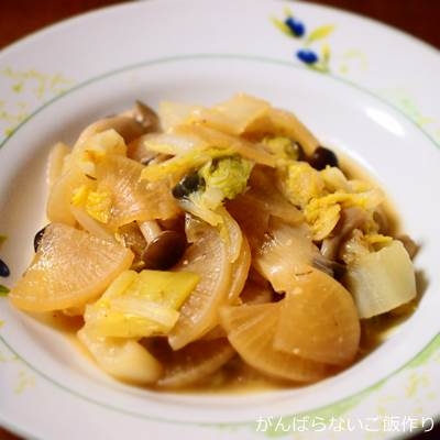 ♡冬野菜　白菜×大根×白ネギ　味噌煮込み♡