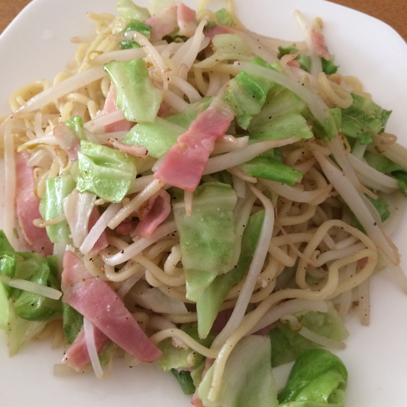 焼きそば麺で☆和風ペペロンチーノ